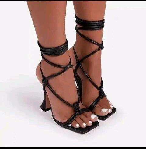 Tie heels