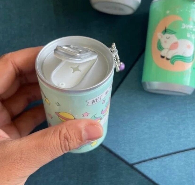 Lingettes humides en boîte