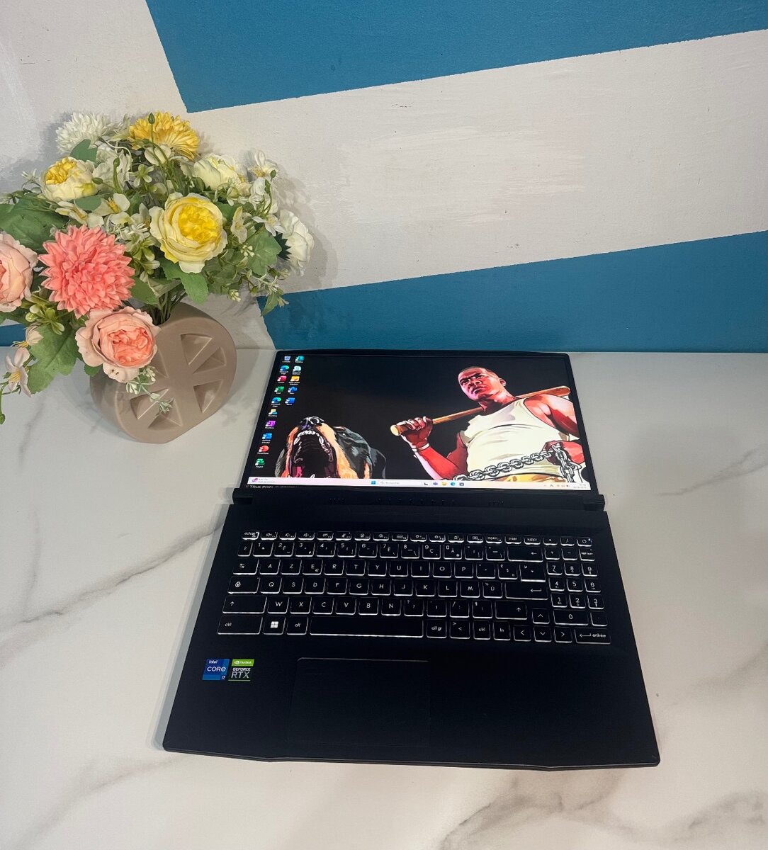 GAMER MSI CREATOR M16 A11UC