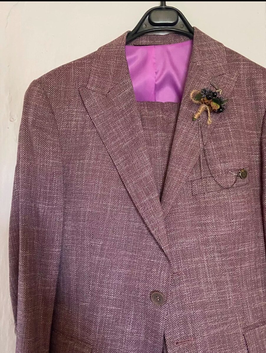 СРОЧНО!!!!ПРОДАЮ КОСТЮМ