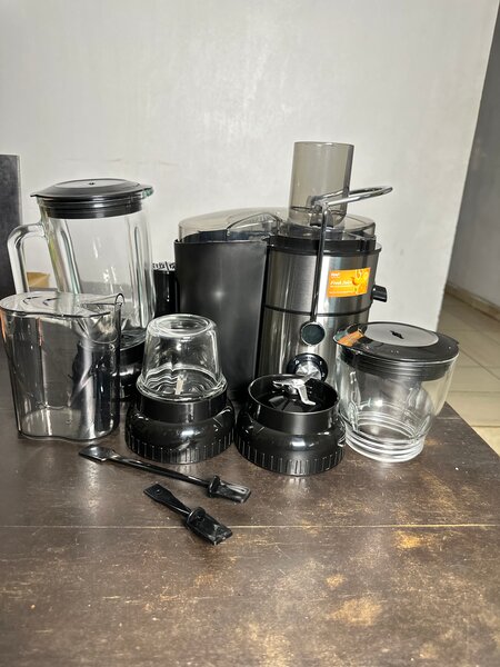 Extracteur de Jus 4en1 RAF