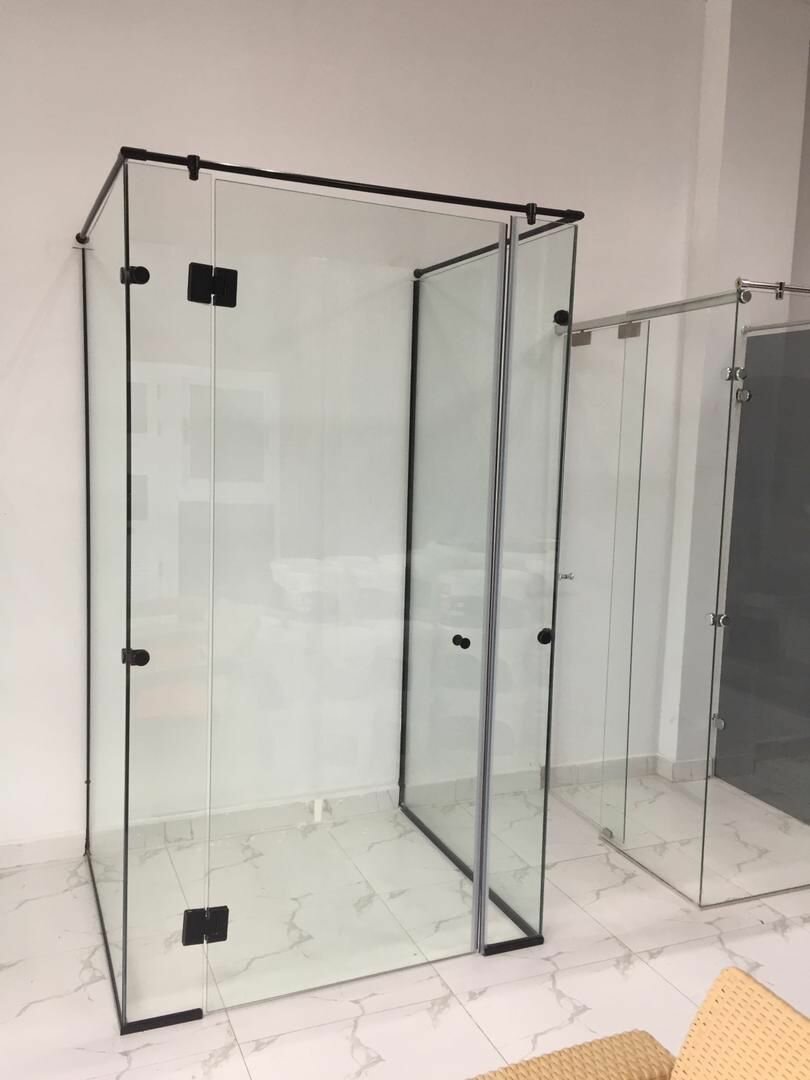 Tempered Glass Showers