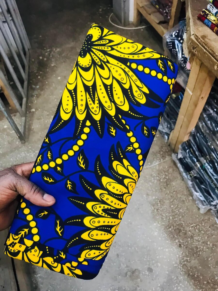 Fabric with a  print of 6 meters 