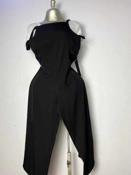 Combinaison noire élégante