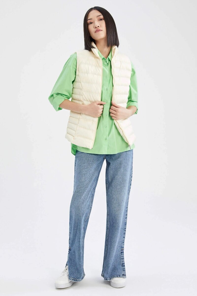 Безрукавка, жилет