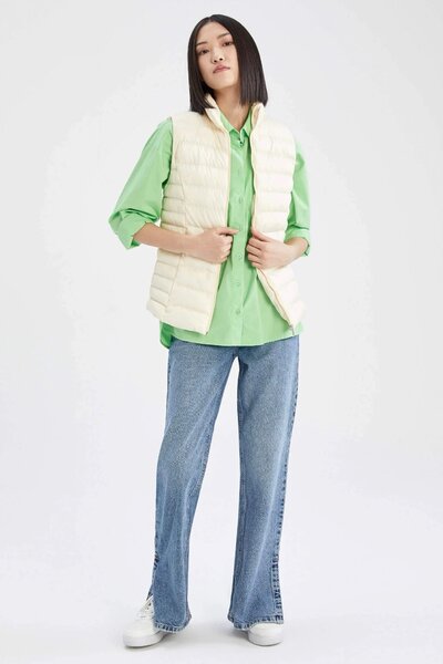 Безрукавка, жилет