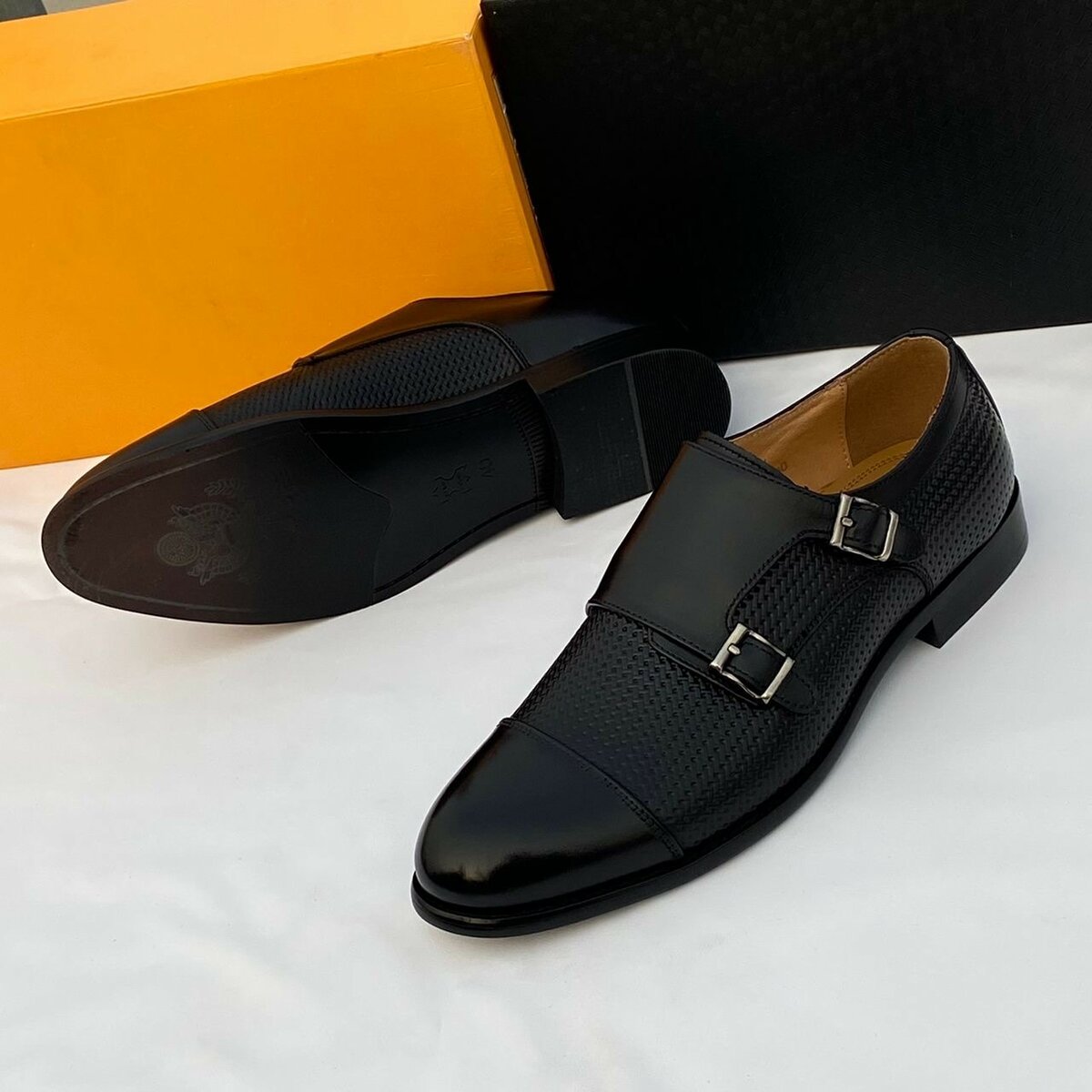 MEN EXECUTIVE SHOES
