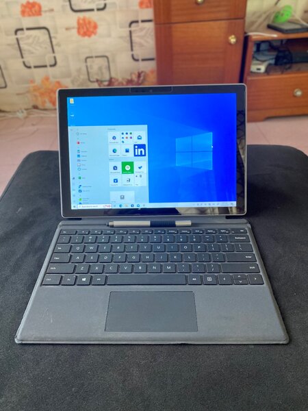 Microsoft surface pro 5(sim)