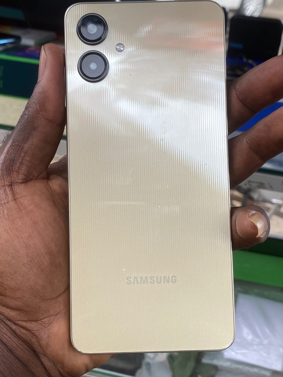 Smartphones modernes élégants