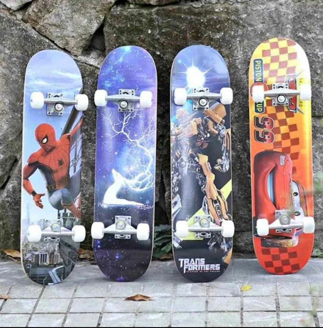 Skateboard Enfant Héros