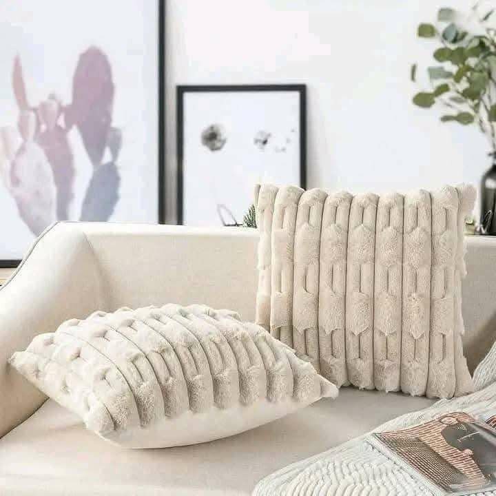 Coussins décoratifs en peluche