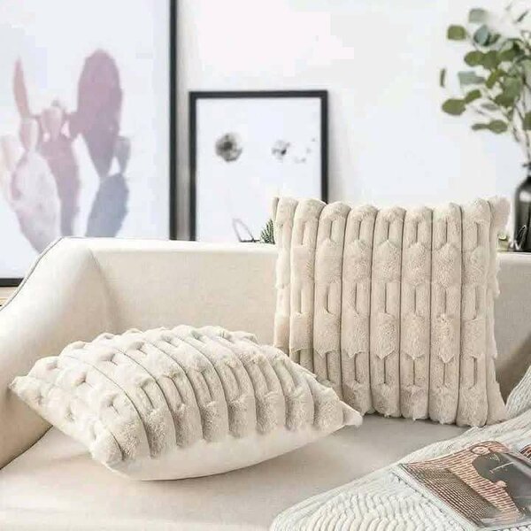Coussins décoratifs en peluche