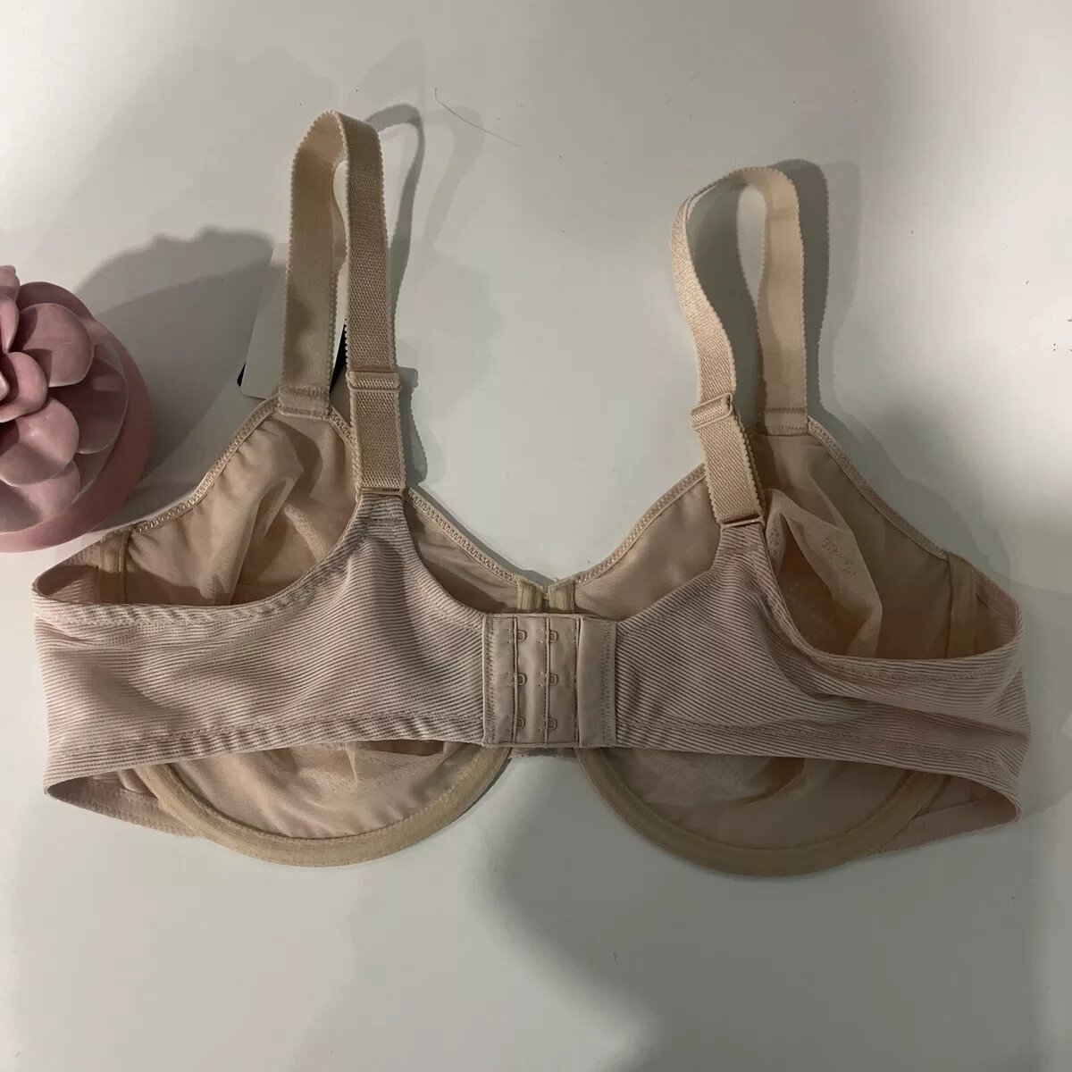 Wacoal Nude Visual Effects Minimizer Bra In Size 38D