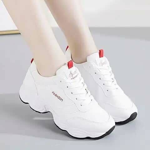 Ladies sneakers