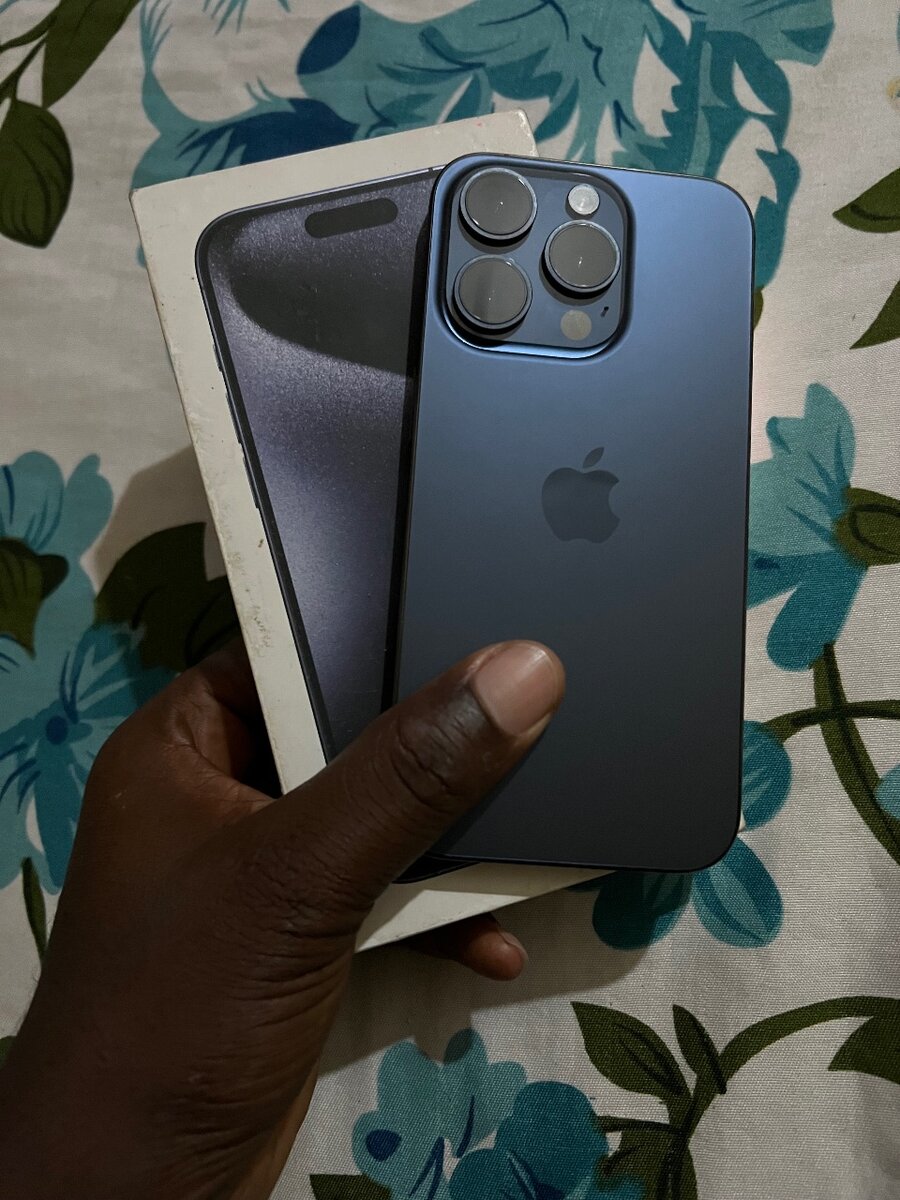 IPHONE 15 PRO 256GB CE