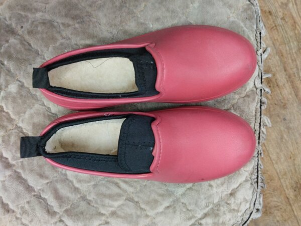 Резиновые обуви