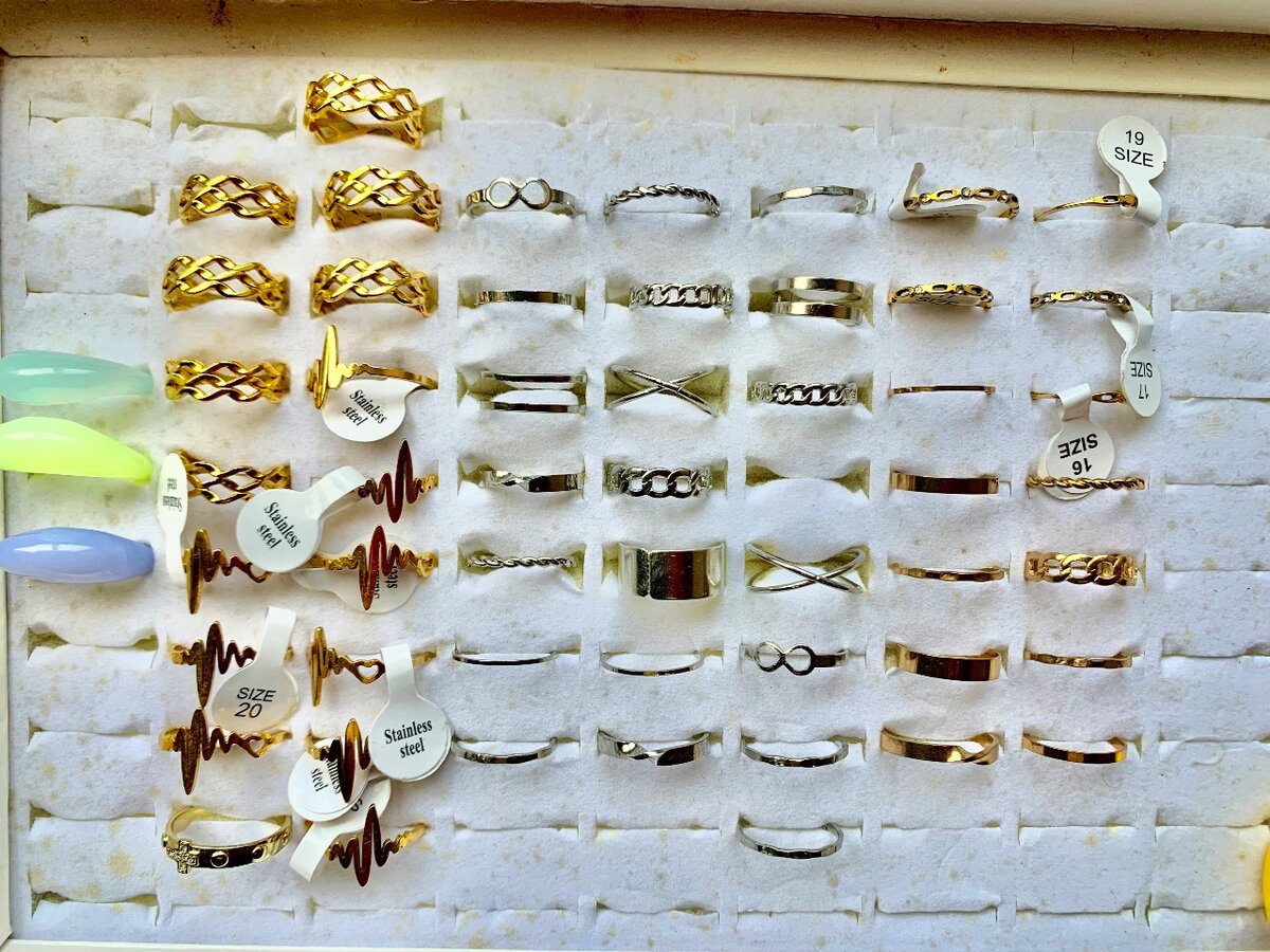 Knuckle rings
