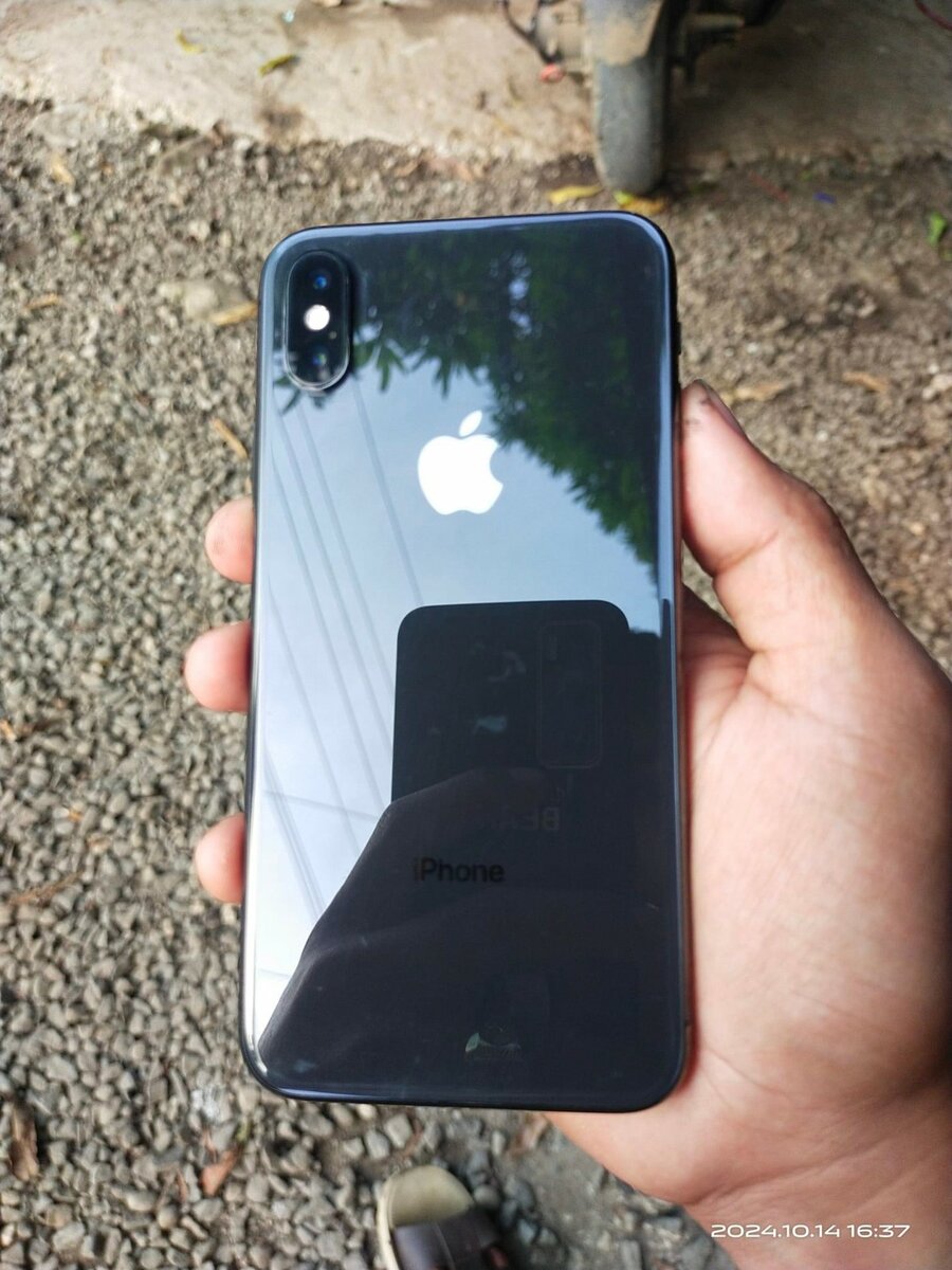 iPhone X 64gb battery health 100% fully functional