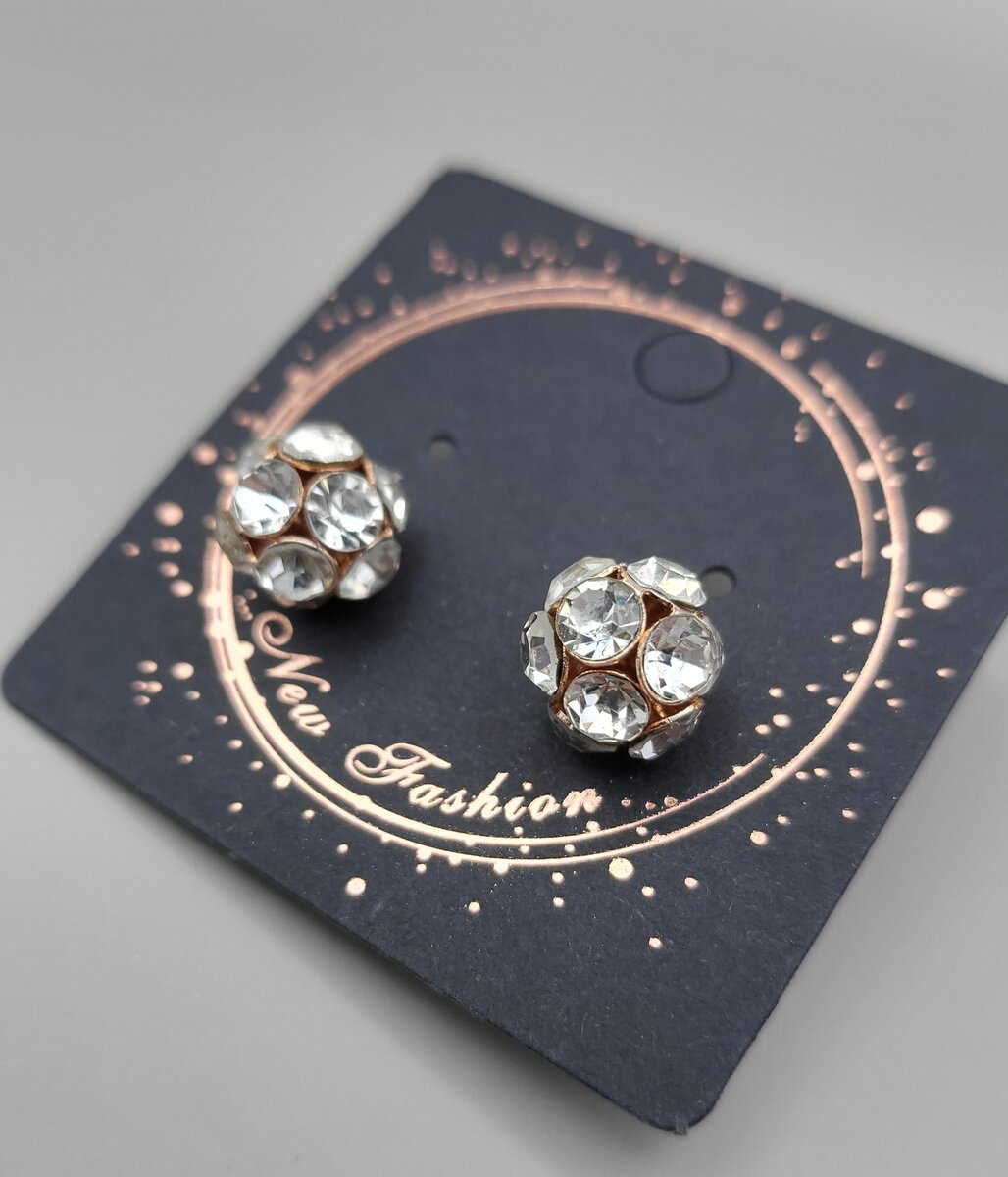 Circle Golden stud earrings