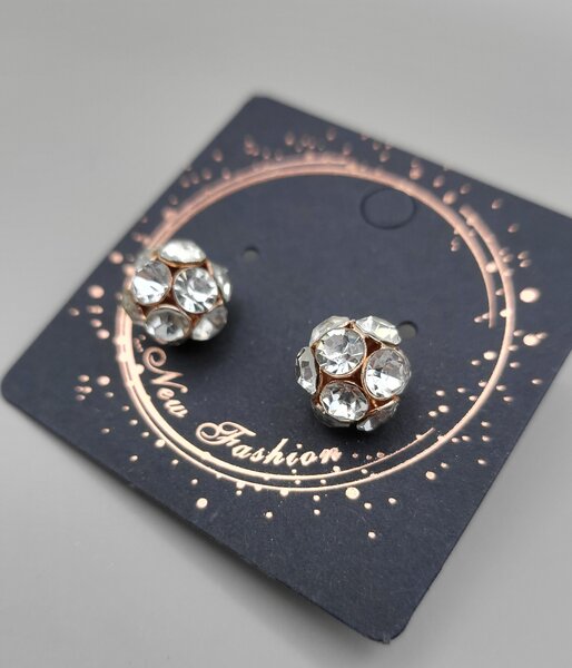 Circle Golden stud earrings