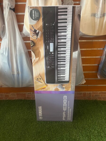 Yamaha E383