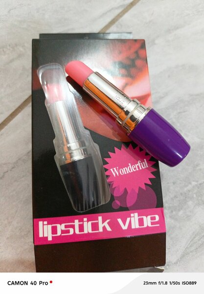 Vibromasseur Rouge à Lèvres