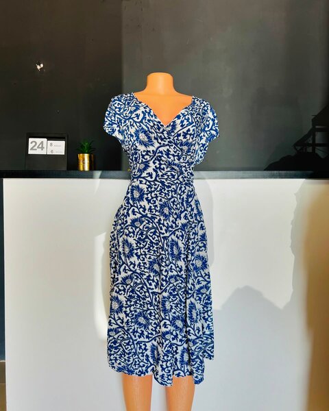  women's beautiful dress 