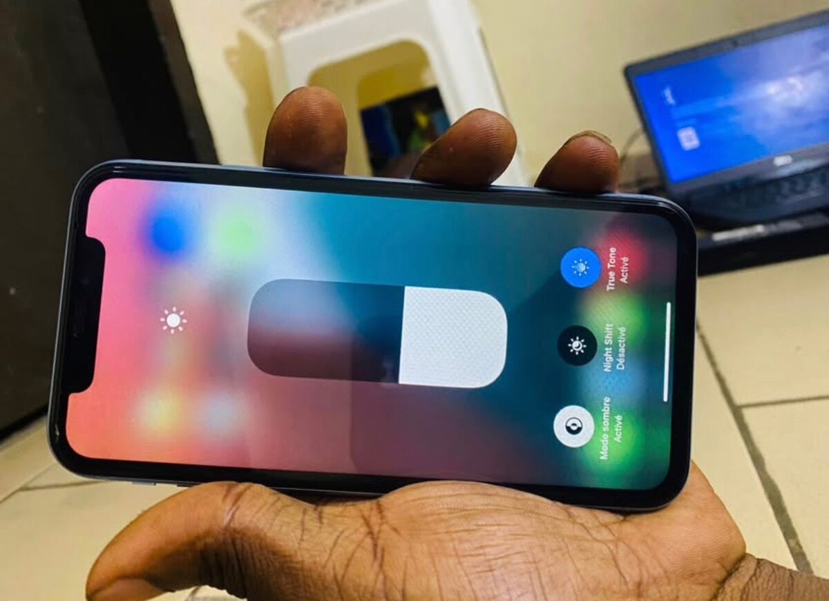 iPhone XR 64 Go Bleu Débloqué