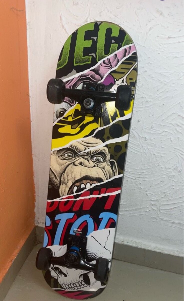 Skateboard