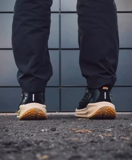 Кроссовки Anta с водоотталкивающим покрытием 💦