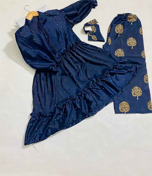 Women dress