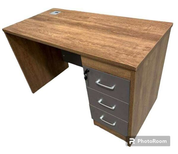 TABLE BUREAU