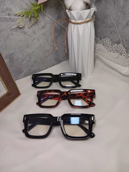 Lunettes de soleil carrées tendance