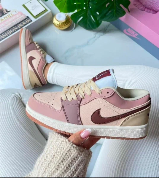 Jordan One Low