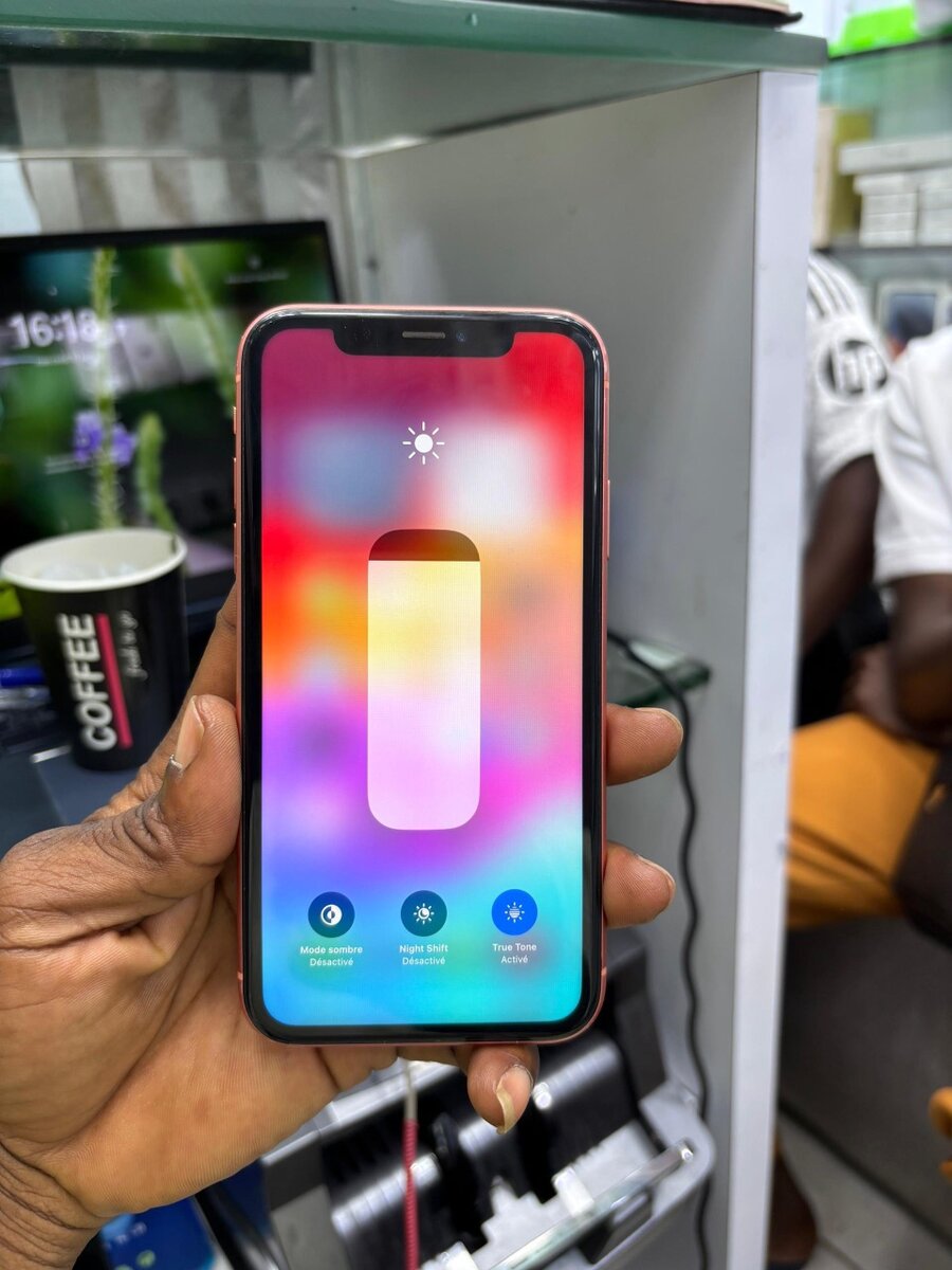 iPhone XR 64GB Corail