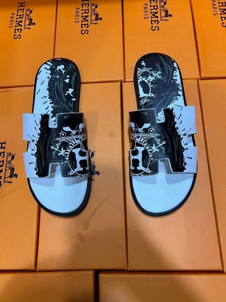 Sandales colorées en cuir