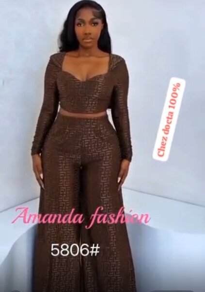 Ensemble élégant à motif