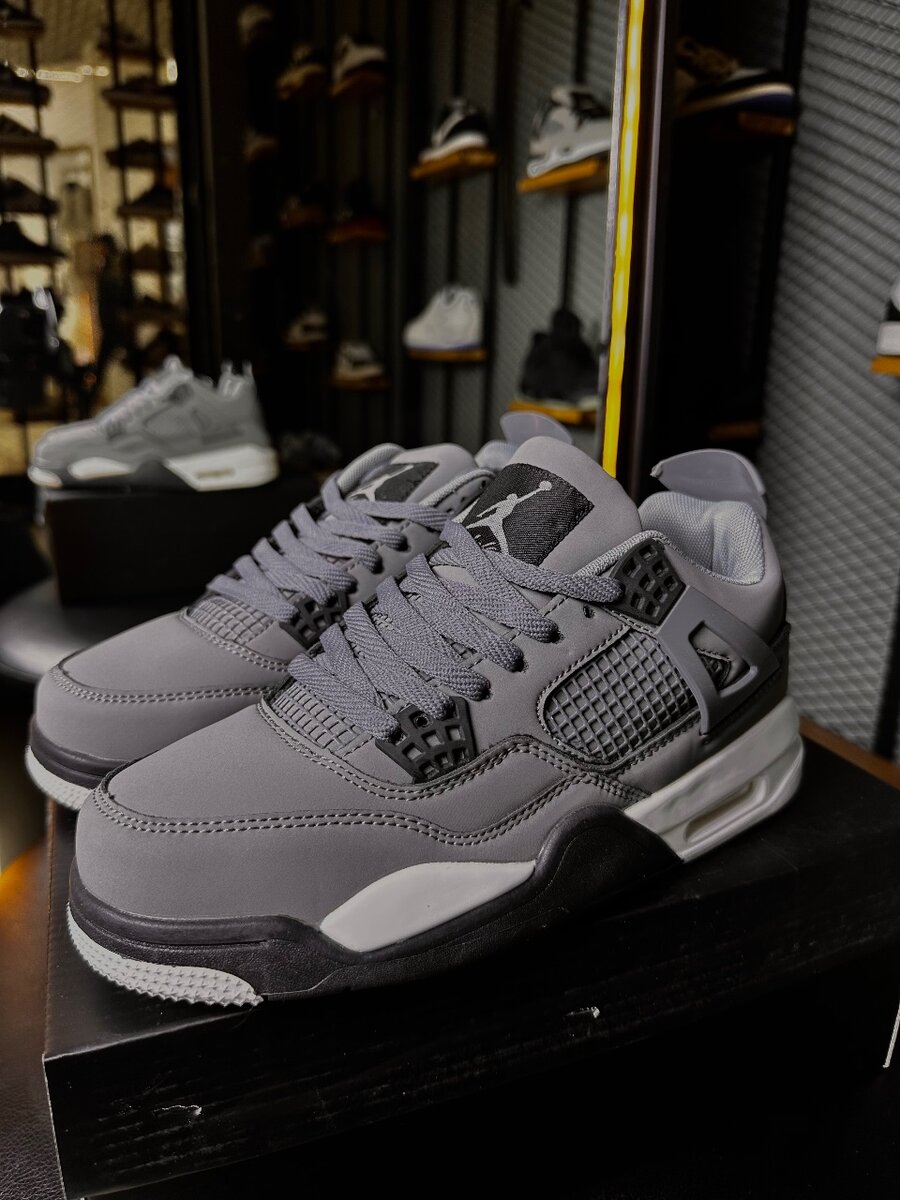 Jordan 4