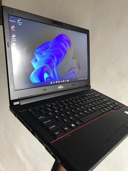 Fujitsu lifebook e457