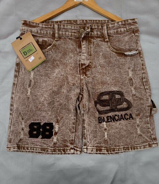 Shorts en denim déchiré tendance