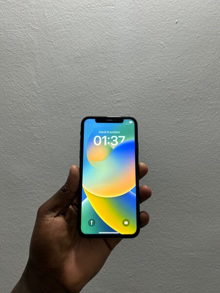 iPhone X quasi neuf