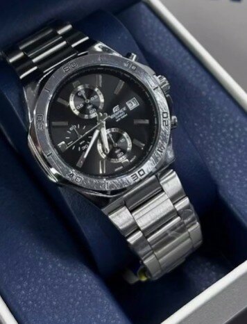 Часы Casio с хронографом