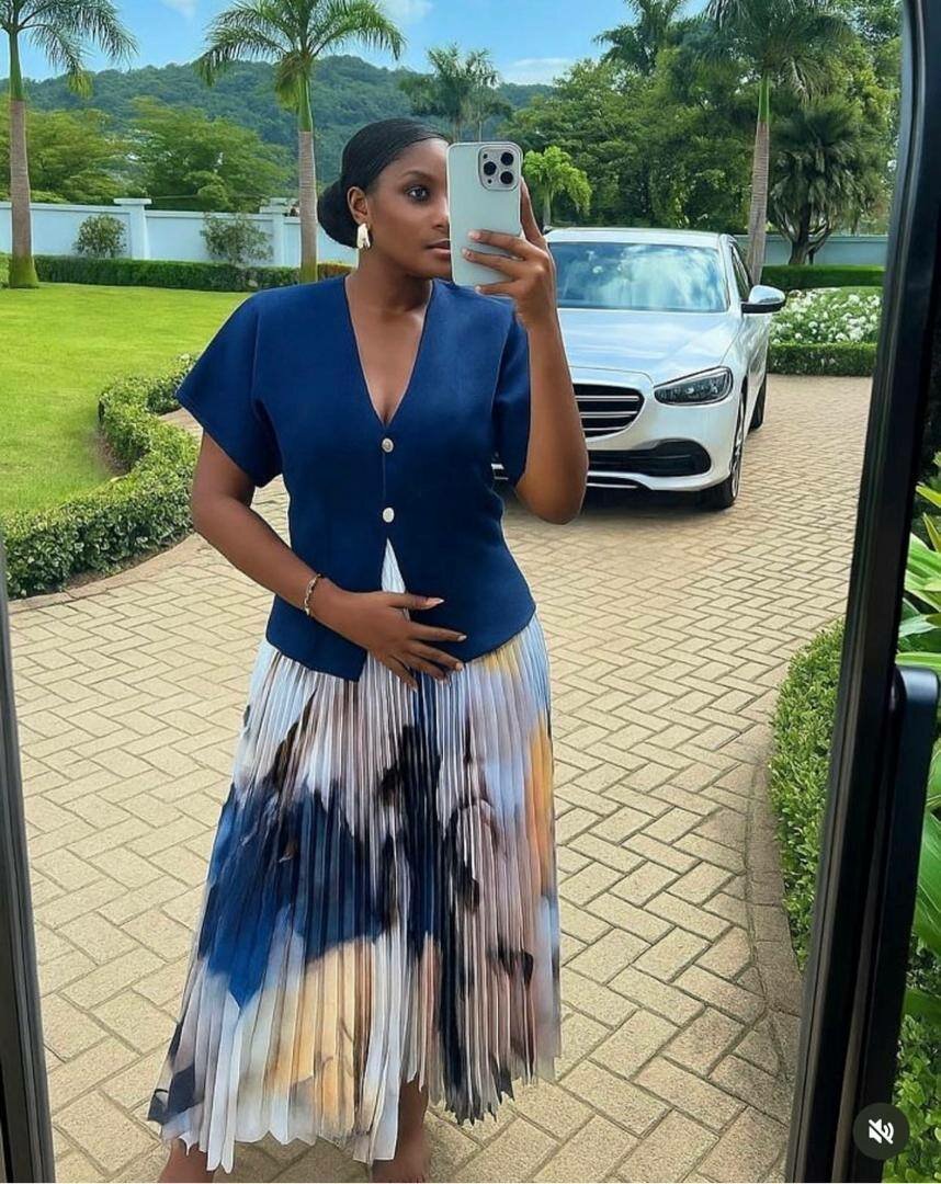 Jupe Plissée Évasée Élégante