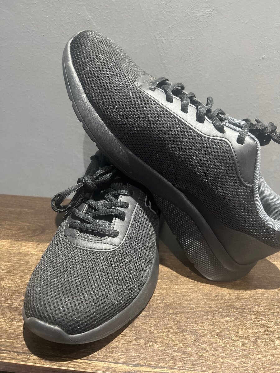Chaussures de sport noires homme