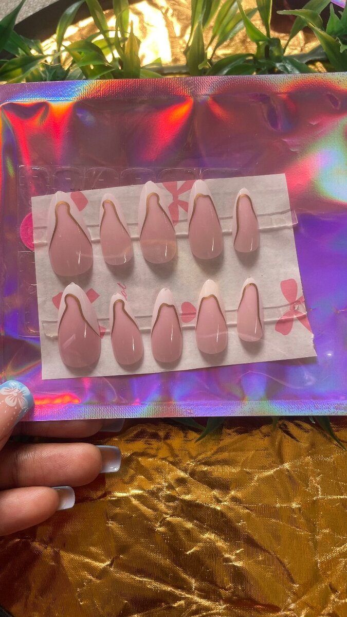 Ongles Press-On Style & Chic