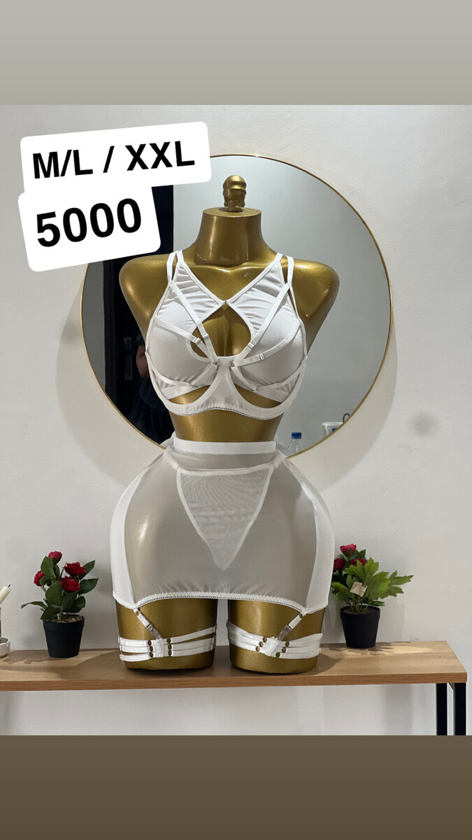 Ensemble lingerie blanche sexy