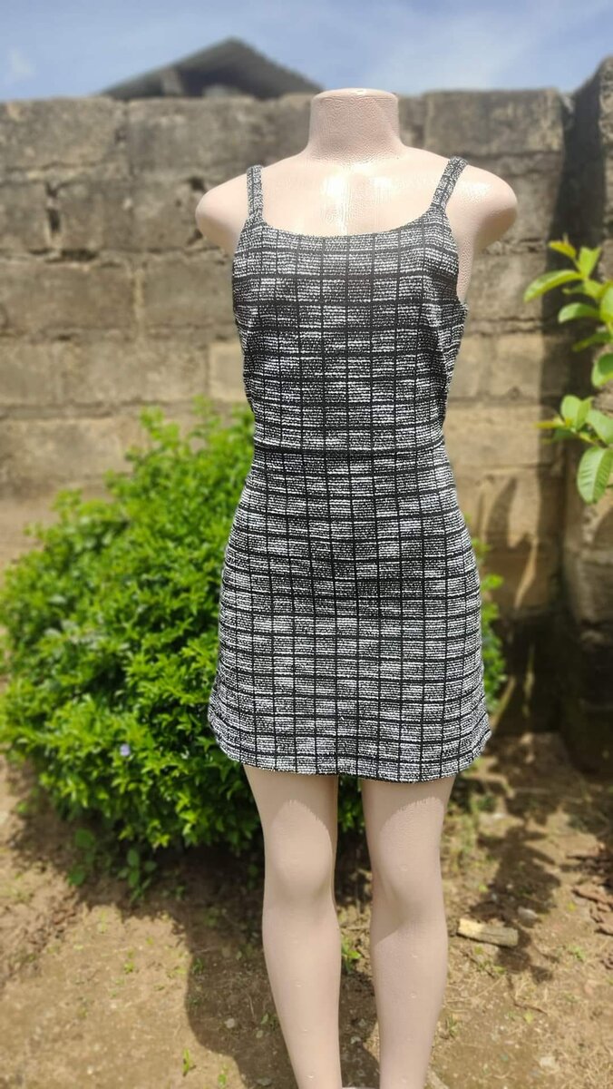 beaux vêtements pour femmes