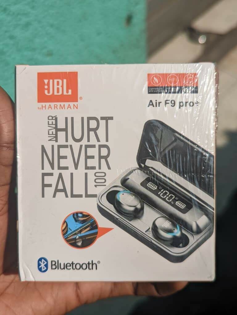 JBL earpods