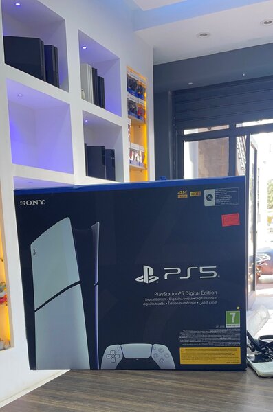 PS5 SLIM DIGITAL