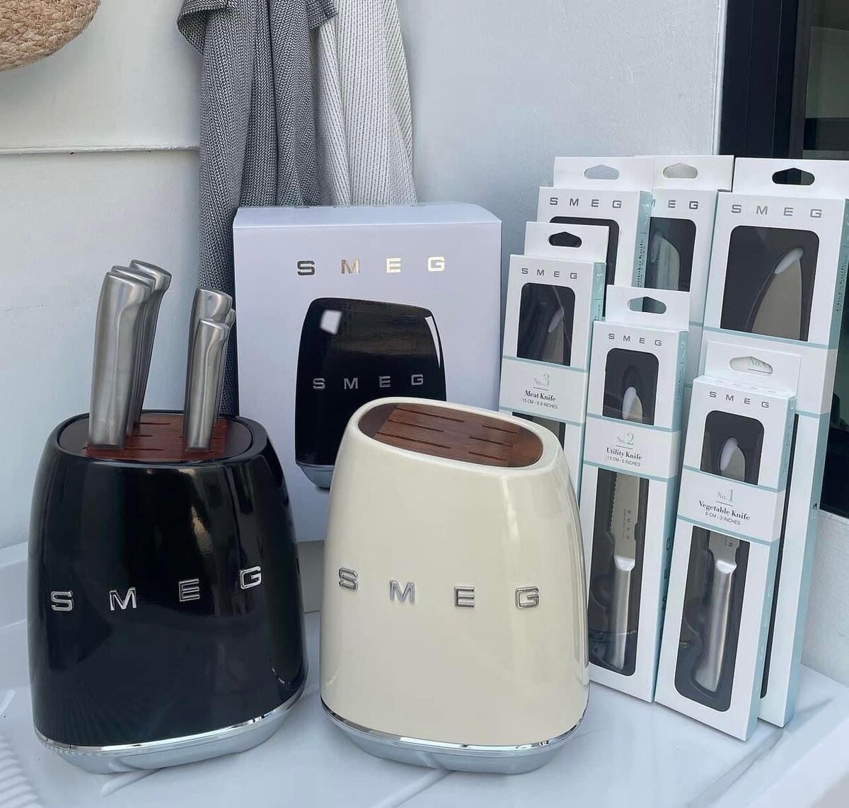 Smeg knives